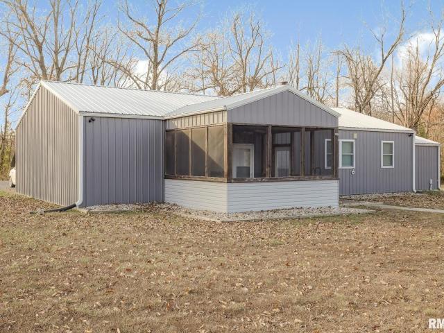 House for sale in Thompsonville, Illinois