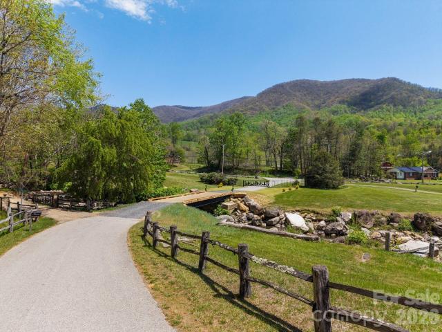 Land for sale in Bakersville, North Carolina