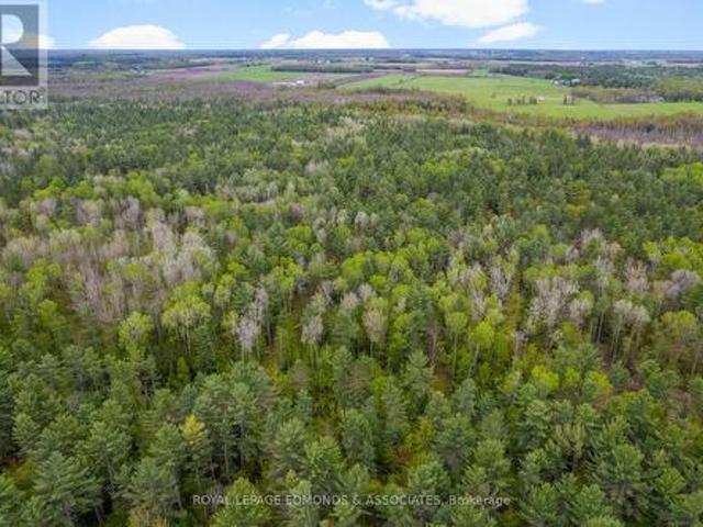 Land for sale in Renfrew, Ontario
