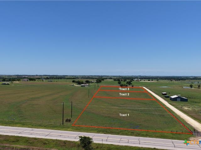 Land for sale in Shiner, Texas
