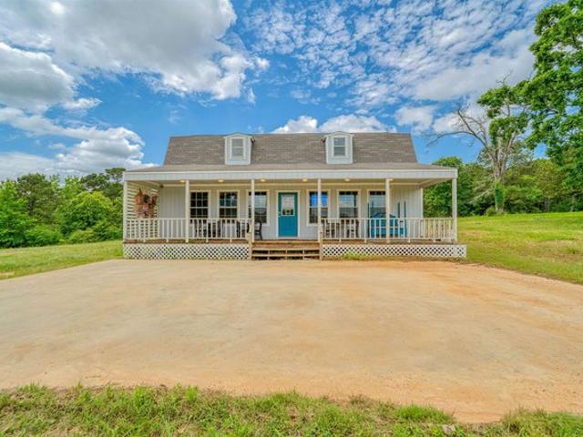 Farm for sale in Big Sandy, Texas