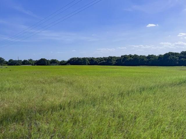 Land for sale in Lockhart, Texas