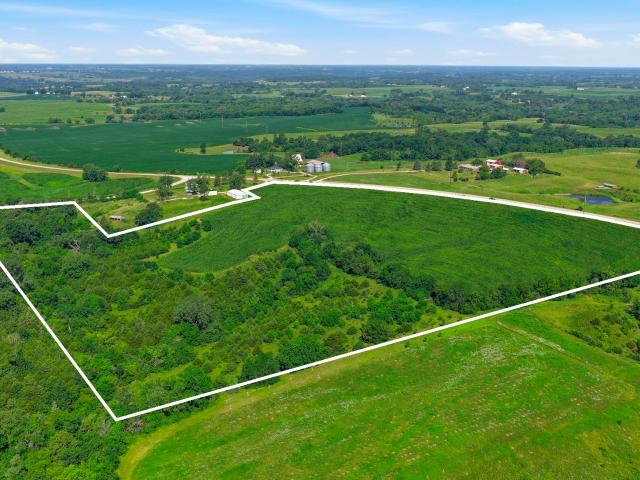 Land for sale in Chariton, Iowa