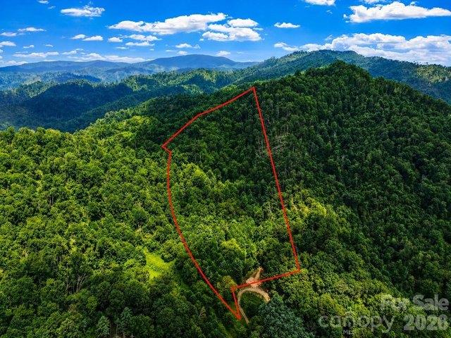 Land for sale in Bakersville, North Carolina