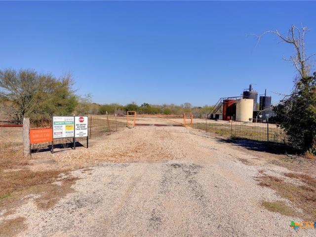 Land for sale in Flatonia, Texas