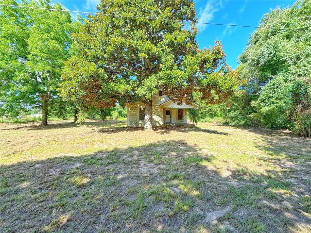 Farm for sale in Grapeland, Texas