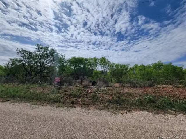 House for sale in Uvalde House for sale in Uvalde