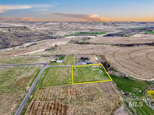 Land for sale in Bliss, Idaho