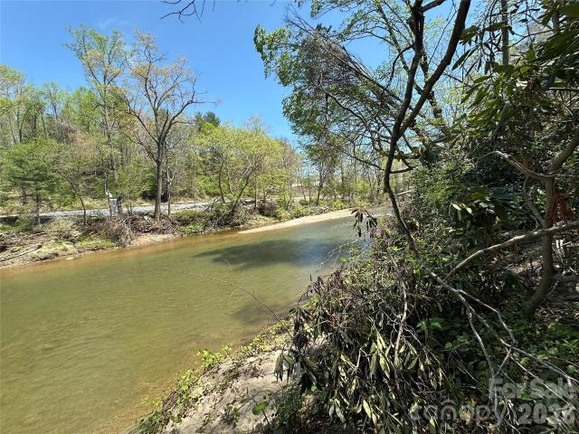 Land for sale in Spruce Pine, North Carolina