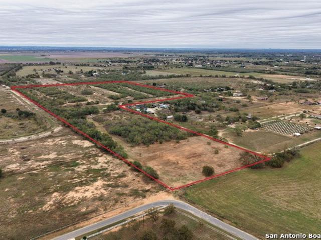 Land for sale in Lytle, Texas