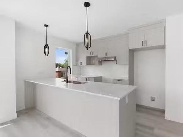 Apartment for rent in Saint-roch-de-l'achigan