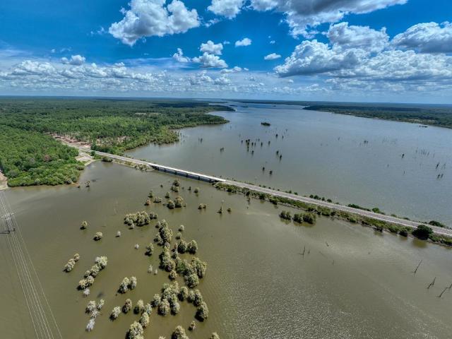 Land for sale in Broaddus