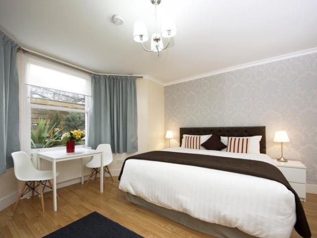 Studio for rent in West Kensington, Greater London