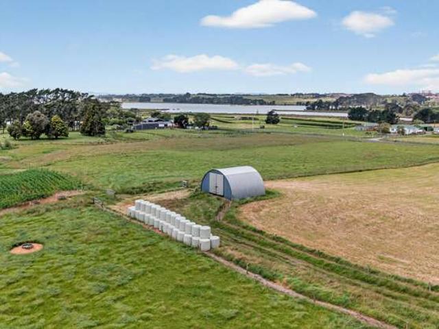 Property for sale in Waiuku