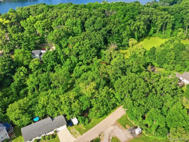 Land for sale in Lake Orion, Michigan