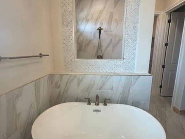 House for sale in Devine, Medina County
