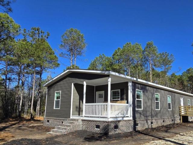 House for sale in Bonneau, South Carolina
