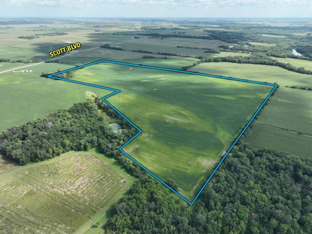 Land for sale in Quasqueton, Iowa