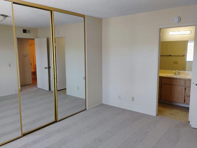 Apartment for rent in California