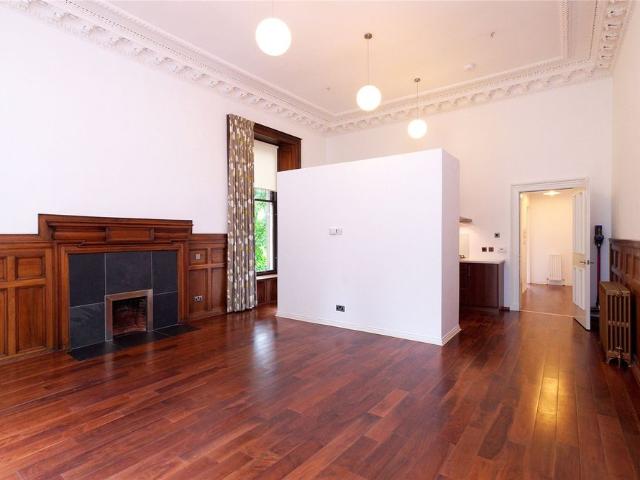 Apartment for rent in Dowanhill, Scotland