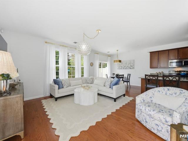 Townhouse for sale in Cedar Knolls, New Jersey