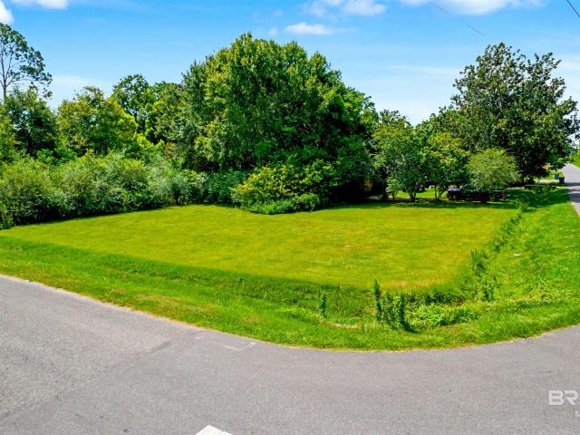 Land for sale in Elberta, Alabama