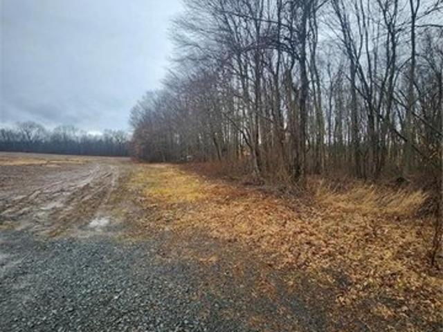 Land for sale in Suffield, Connecticut