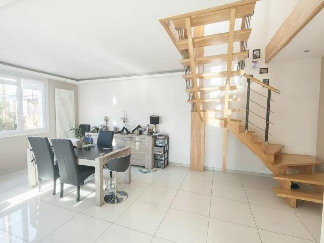 Maison vente à Séry-lès-Mézières, Aisne