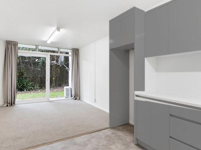 Apartment for rent in Mount Eden Village, Albert-Eden