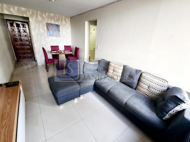 Apartamento venda em Região Geográfica Imediata do Distrito Federal, Região Integrada de Desenvolvimento do Distrito Federal e Entorno