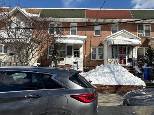 House for sale in Queens, Arverne