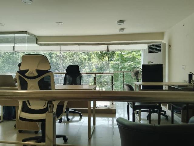Commercial for rent in لاہور, لاہور ڈویژن