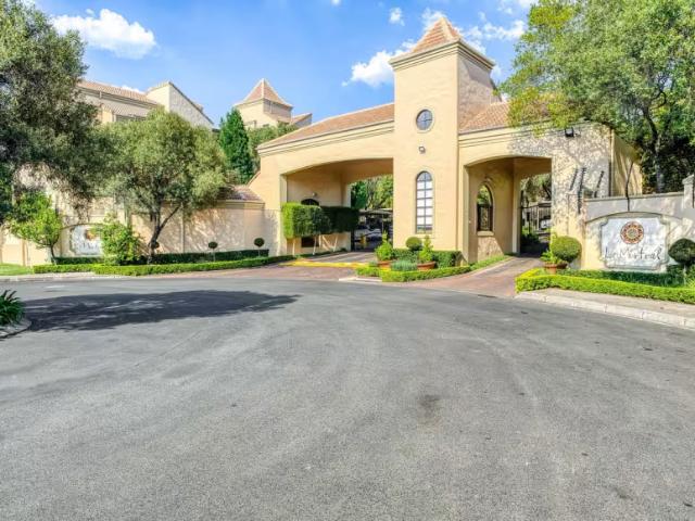 Apartment for sale in Lone Hill, Randburg