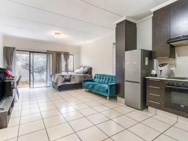 Apartment for rent in Paulshof, Alexandra