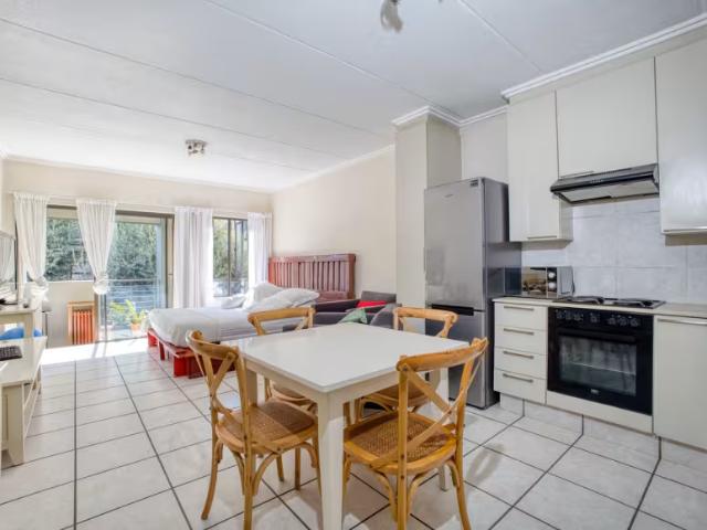 Apartment for rent in Paulshof, Sandton