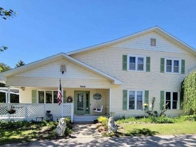 House for sale in Charlevoix, Michigan