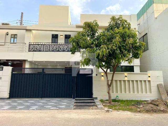 House for sale in Multan, Islamabad Capital Territory