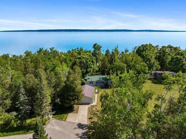 House for sale in Charlevoix, Michigan