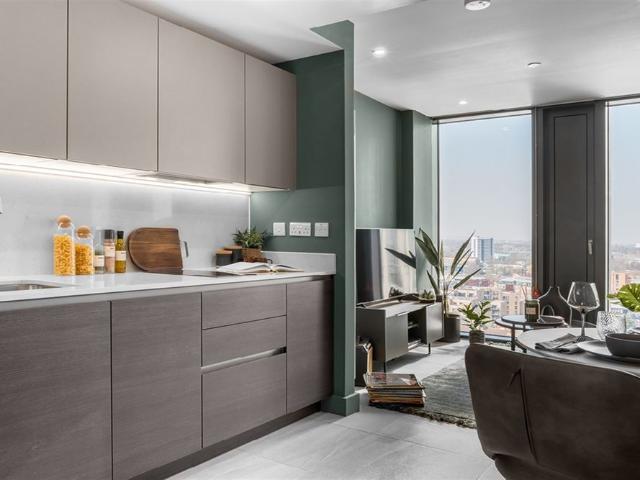Apartment for rent in Park Central, Birmingham