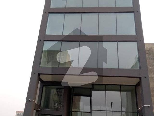 Building for rent in Lahore, Punjab