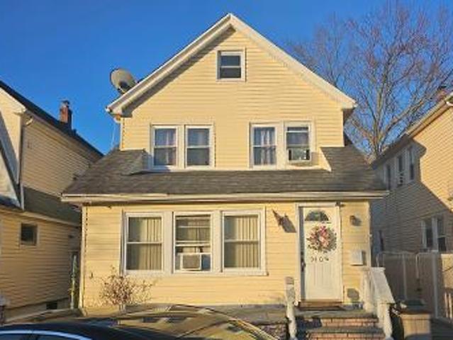 Property for sale in Queens, Arverne