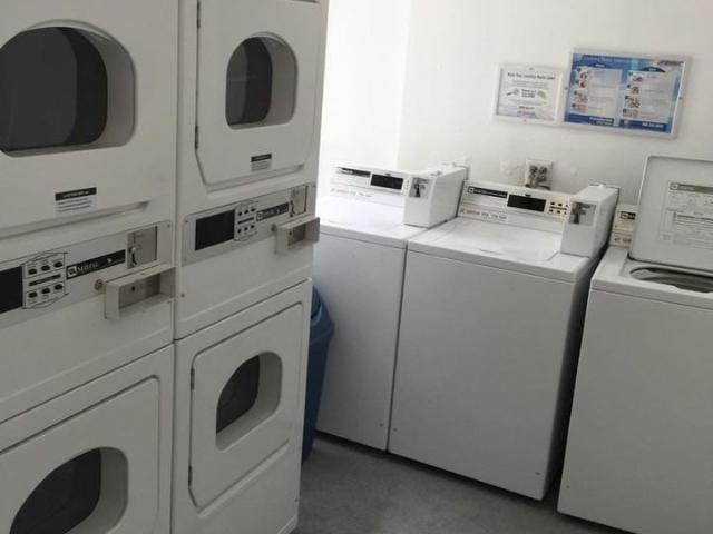Apartment for rent in Canoga Park, California