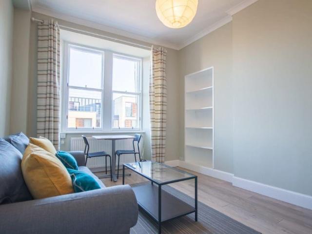 Apartment for rent in Southside, Scotland