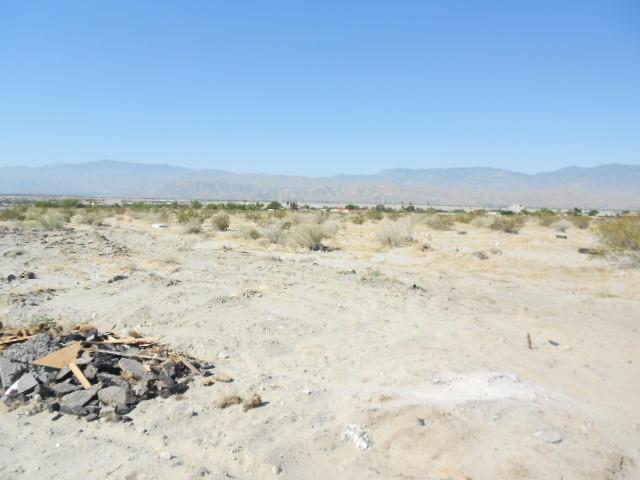 Land for sale in Thousand Palms, California