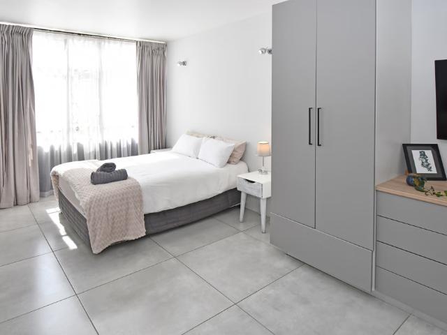 Apartment for sale in Rosebank, Gauteng