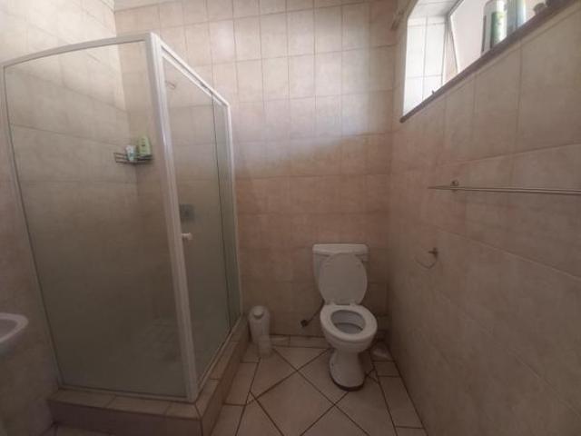 Flat for rent in Waterkloof, Gauteng
