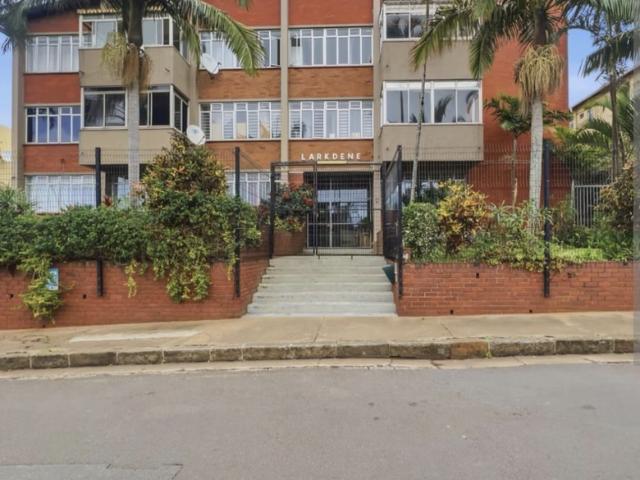 Apartment for rent in Westridge, Durban