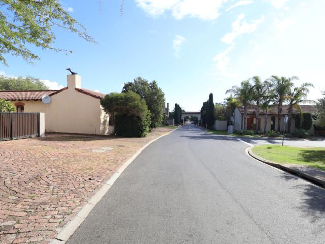 Apartment for rent in Onverwacht, Western Cape