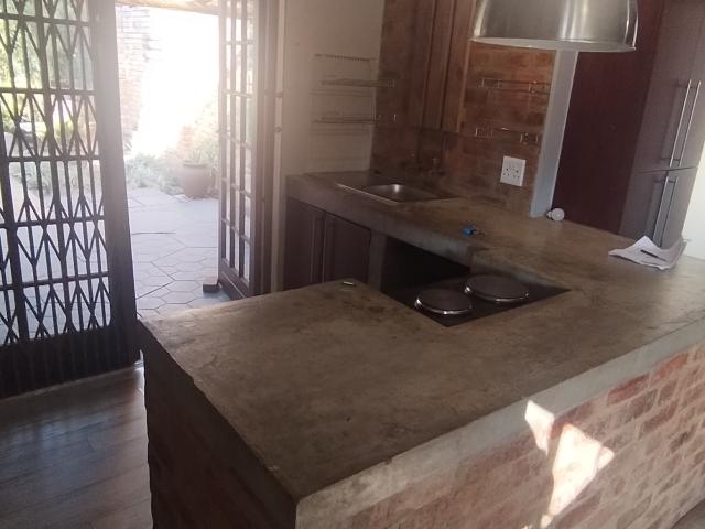 Room for rent in Waterkloof, Gauteng