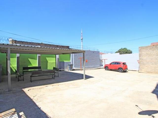 House for rent in Vosloorus, Gauteng